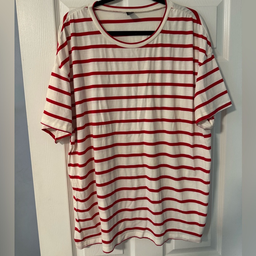 SHEIN Red and White Striped Short Sleeve Tee